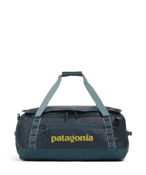 dorozhnaia-sumka-patagonia-black-hole-55-biriuzovyi-s-liuminestsentnym-rozovym-pokrytiem-57-sm