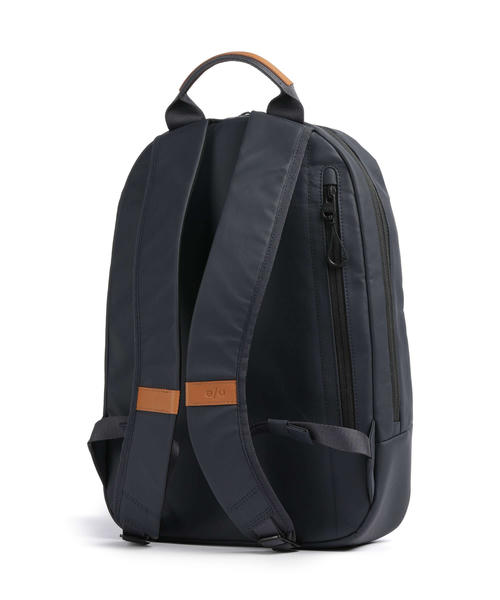 riukzak-aunts-uncles-japan-toshimoi-13-diuimov-iz-pererabotannogo-neilona-dlia-kosmicheskikx-puteshestvii