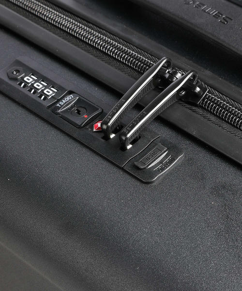 Чемодан Samsonite Quadrix (4 колеса), черная, 55 см