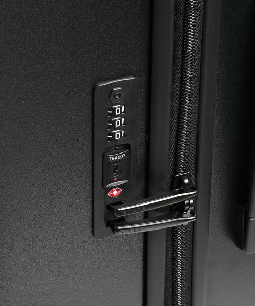 Чемодан Samsonite Quadrix (4 колеса), черная, 68 см