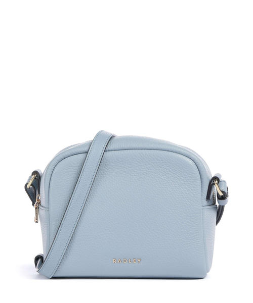 sumka-radley-london-the-daily-crossbody-iz-zernistoi-korovei-kozhi-dymchato-sinego-tsveta