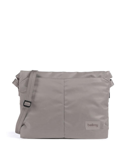 bellroy-laneway-03-sumka-cherez-plecho-mai-iz-pererabotannogo-neilona-bezhevogo-tsveta