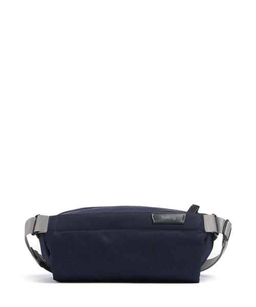 sumka-sling-bellroy-city-4-mini-iz-pererabotannogo-poliestera-temno-sinego-tsveta