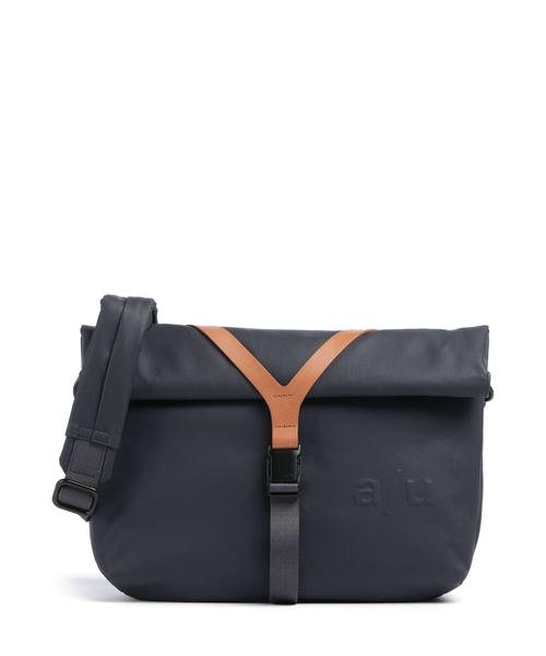 sumka-messendzher-aunts-uncles-japan-takahashi-iz-pererabotannogo-neilona-kosmicheskaia-tematika