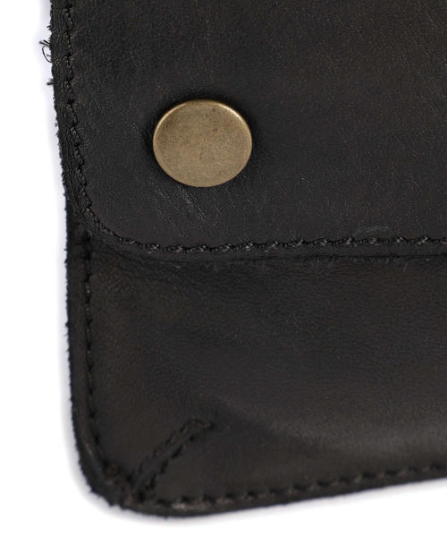 poiasnaia-sumka-podvodnaia-lodka-garolda-iz-tonkoi-zernistoi-korovei-kozhi-chernogo-tsveta