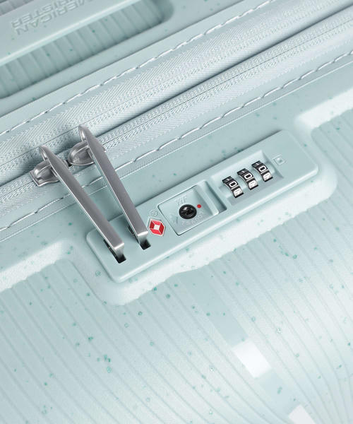 Чемодан American Tourister Starvibe Spinner (4 колеса) azzurro speckles 67 см