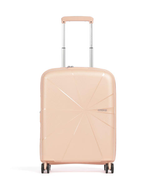 chemodan-american-tourister-starvibe-spinner-4-kolesa-tsvet-persikovyi-metallik-55-sm