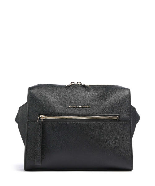 poiasnaia-sumka-piquadro-w140-iz-zernistoi-korovei-kozhi-chernogo-tsveta